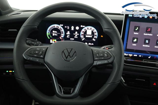 Volkswagen Tayron 1.5 TSI eHybrid 150 kW R-Line Tayron 1.5 eHybrid R-LINE Black, Pano, HuD, AHK, AreaView, LED-Plus, Side, Navi, Winter, 5 J.-Garantie 
