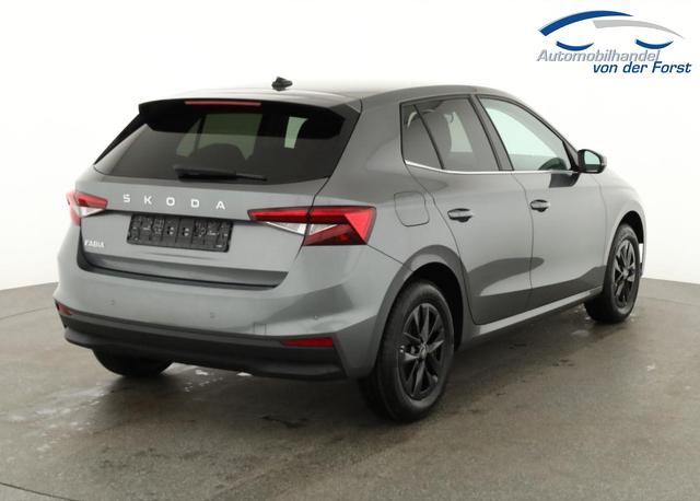 Skoda Fabia Selection Fabia 1.0 TSI DSG Selection, 15-Zoll schwarz, Winter, Ladeboden 