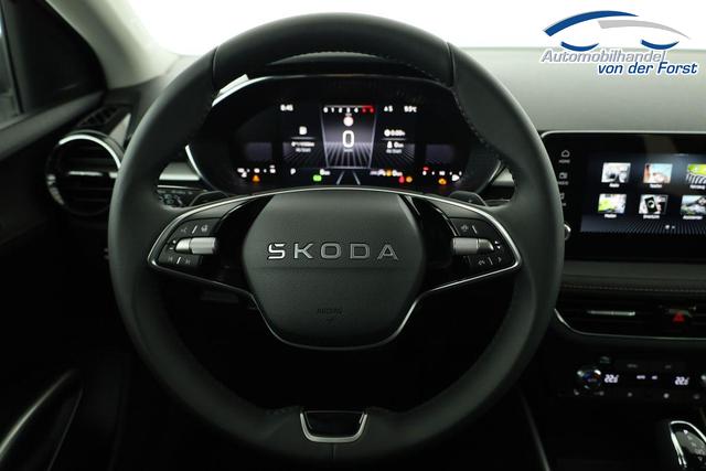 Skoda Fabia Selection Fabia 1.0 TSI DSG Selection, 15-Zoll schwarz, Winter, Ladeboden 