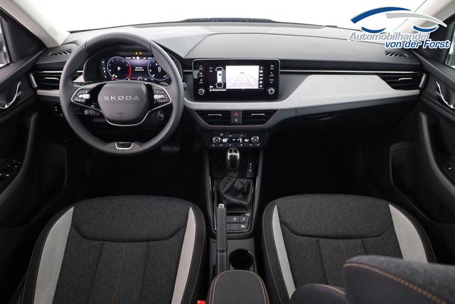 Skoda Kamiq Selection Kamiq 1.0 TSI DSG 130 Jahre, AHK, LED, Side, ACC, Kamera, el. Klappe, Winter, 17-Zoll 