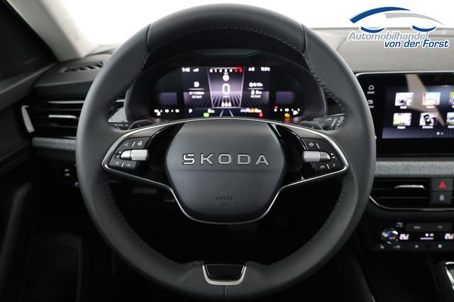 Skoda Kamiq Selection Kamiq 1.5 TSI DSG Selection, AHK, LED, Kamera, Ladeboden, Winter, 16-Zoll 