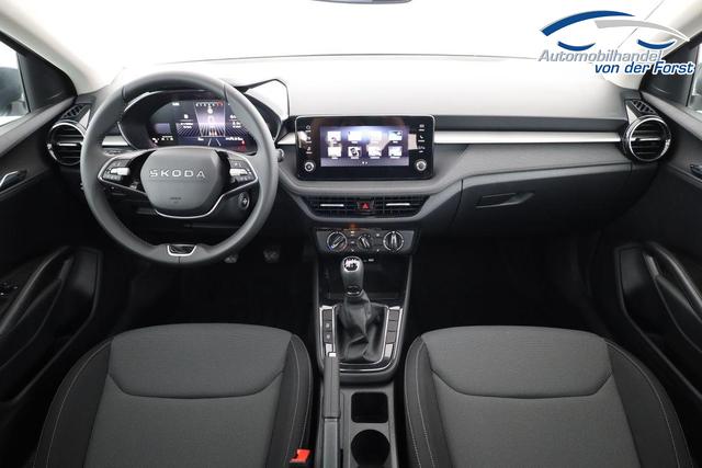 Skoda Fabia Selection 1.0 TSI Selection, AHK, Tempomat, Ladeboden, Park, SmartLink, 4-J Garantie 