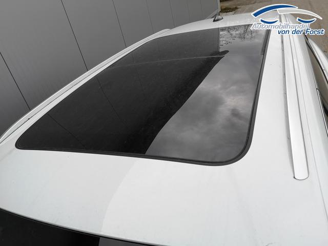 Skoda Superb Combi 2.0 TDI 142kW 4x4 Selection Superb 2.0 TDI DSG 4x4 Selection Standh Sound AHK 360 Head Up Pano 