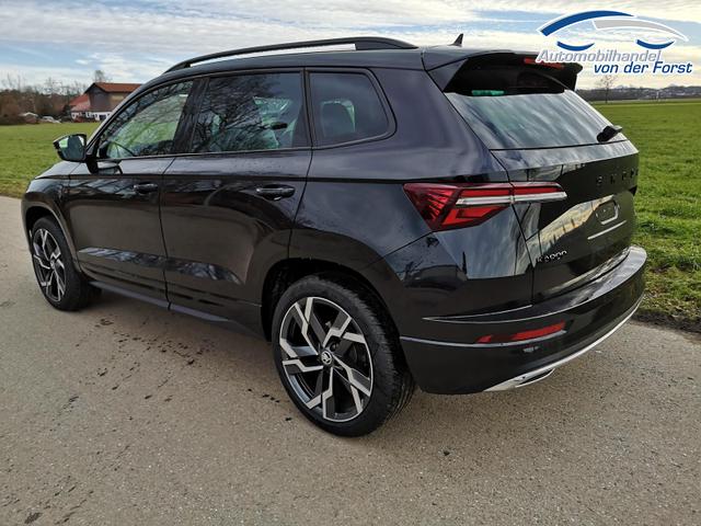 Skoda Karoq Sportline 2.0TDI Sportline DSG 4x4 AHK Matrix Leder 19 Zoll 