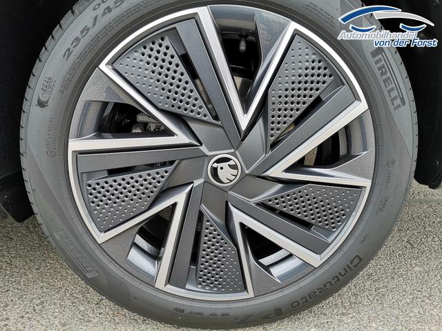 Skoda Superb Combi 1.5 TSI iV 150 kW Sportline Superb Kombi 1.5 TSI iV Sportline Head Up Pano AHK GV5 