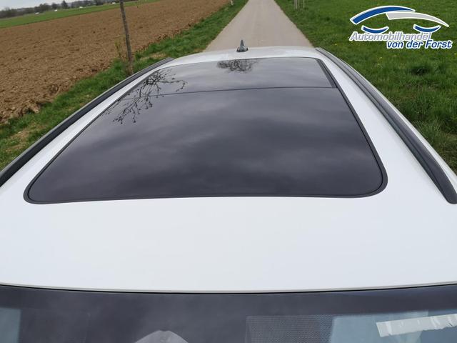 Skoda Superb Combi 1.5 TSI iV 150 kW Sportline Superb Kombi 1.5 TSI iV Sportline Head Up Pano AHK GV5 