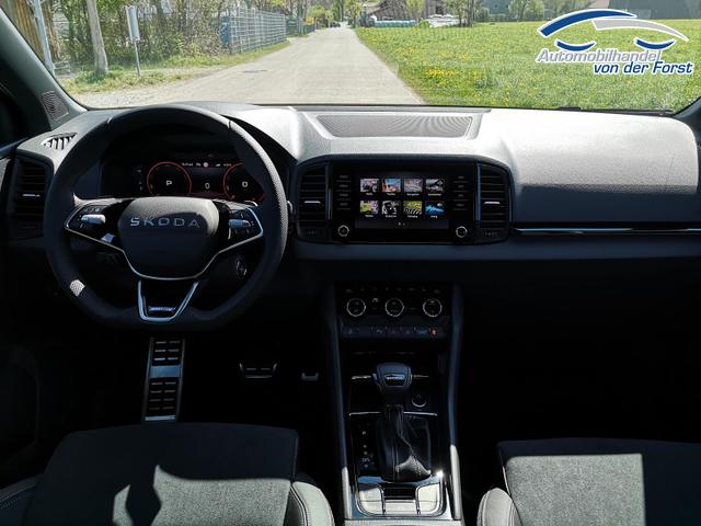 Skoda Karoq Sportline 2.0TDI Sportline DSG 4x4 AHK Matrix Pano Sound Leder 19 Zoll 