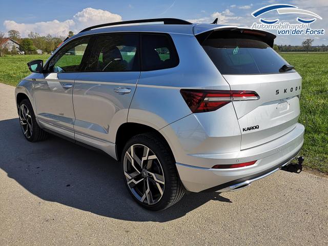 Skoda Karoq Sportline Karoq 2.0TDI Sportline DSG 4x4 AHK Matrix Pano Sound Leder 19 Zoll 
