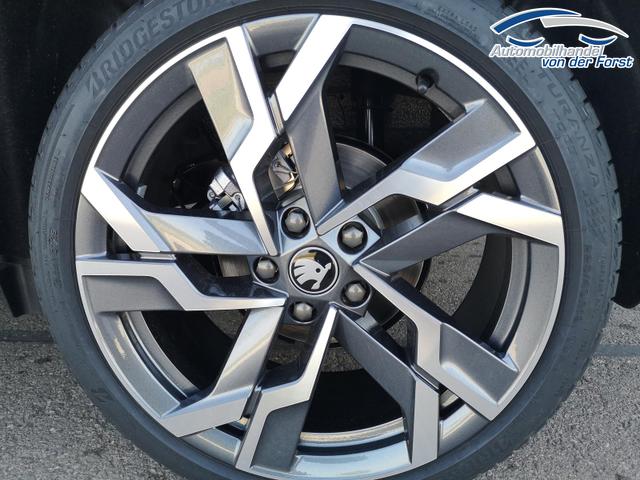 Skoda Karoq Sportline Karoq 2.0TDI Sportline DSG 4x4 AHK Matrix Pano Sound Leder 19 Zoll 