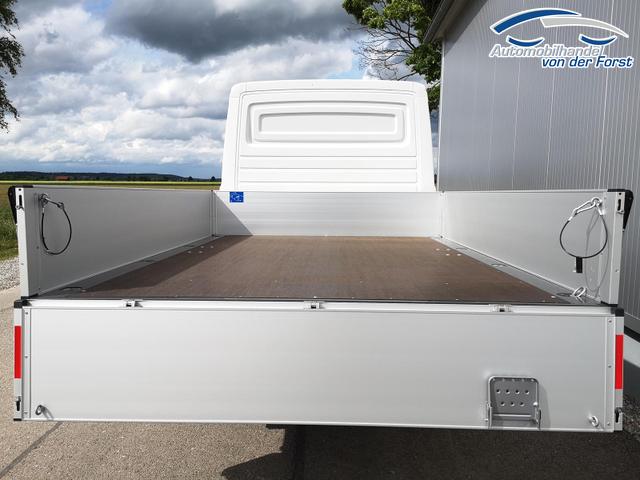 Volkswagen Crafter Pritsche 35 DOKA mittellang FWD 2.0 TDI Pritsche 35 DOKA mittellang AHK Klima 