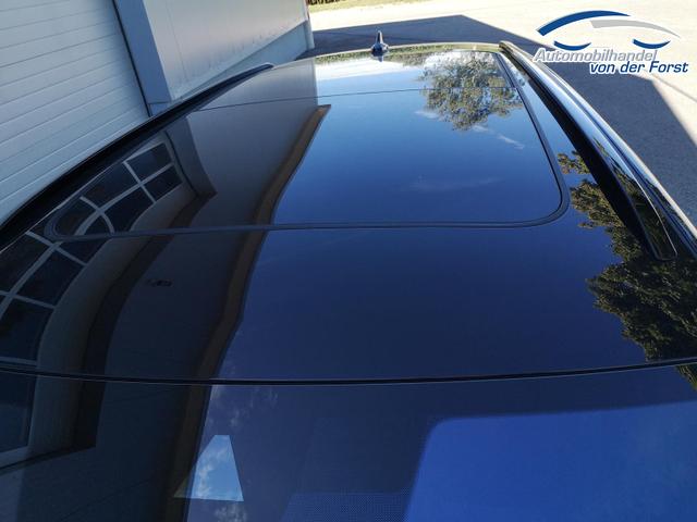 Skoda Octavia Combi 2.0 TSI 195 kW RS Octavia Kombi RS 2.0TSI Pano Matrix Area AHK Sound GV5 