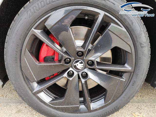 Skoda Octavia Combi 2.0 TSI 195 kW RS Octavia Kombi RS 2.0TSI Pano Matrix Area AHK Sound GV5 