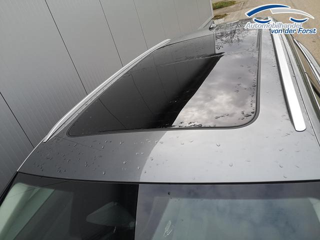 Skoda Superb Combi 2.0 TDI 142kW 4x4 Selection Superb 2.0 TDI DSG 4x4 Selection Standh Sound AHK 360 Head Up Pano 