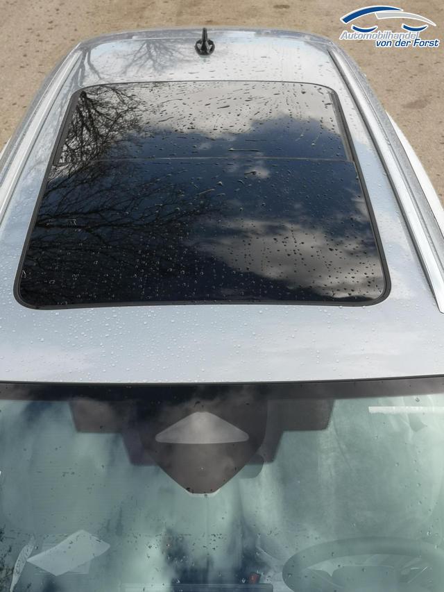 Skoda Superb Combi 2.0 TDI 142kW 4x4 Selection Superb 2.0 TDI DSG 4x4 Selection AHK 360 Head Up Pano 