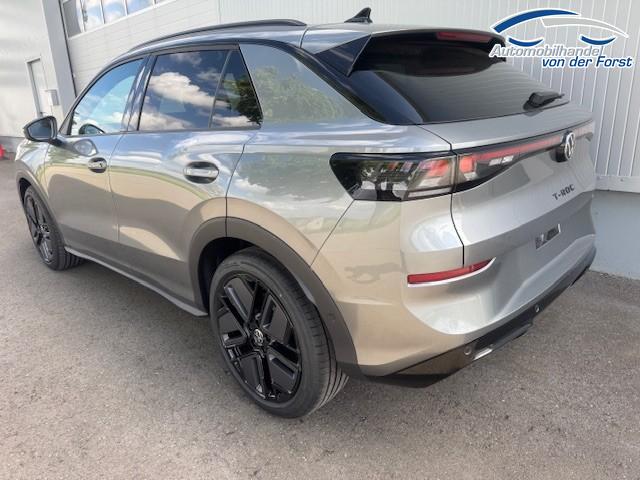 Volkswagen T-Roc 1.5 eTSI 110 kW R-Line T-Roc 1.5 eTSI R-Line Pano Black GV5 19 Zoll 