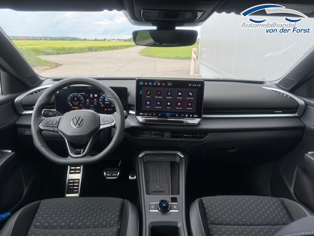 Volkswagen T-Roc 1.5 eTSI 110 kW R-Line T-Roc 1.5 eTSI R-Line Pano Black GV5 19 Zoll 