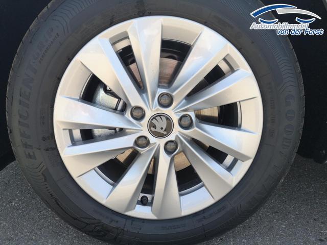 Skoda Octavia Combi 2.0 TDI 110 kW Selection Kombi 2.0 TDI DSG Selection Navi PDC GV5 el. Hk 