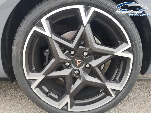 Cupra Leon Sportstourer 2.0 TSI 245 kW 4Drive VZ Kombi ST 2.0TSI AHK ACC 