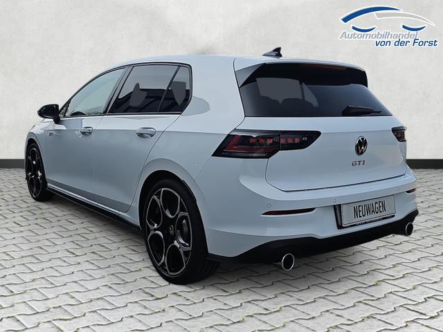 Volkswagen Golf 2.0 TSI 195 kW GTI Golf 2.0 TSI DSG GTI IQ.Light 19Zoll Pano Kamera 