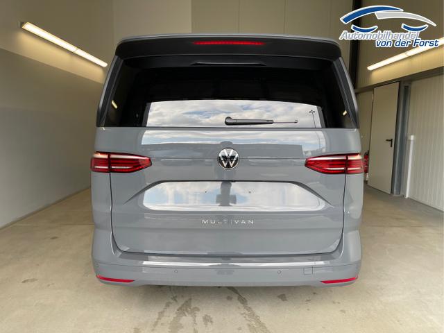 Volkswagen / T7 Multivan / Grau / / / Langer Überhang TDI IQ.Light+Navi+Kessy