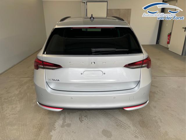 Skoda / Octavia Combi / Silber / / / DSG AHK+Sitzheizung+App Connect