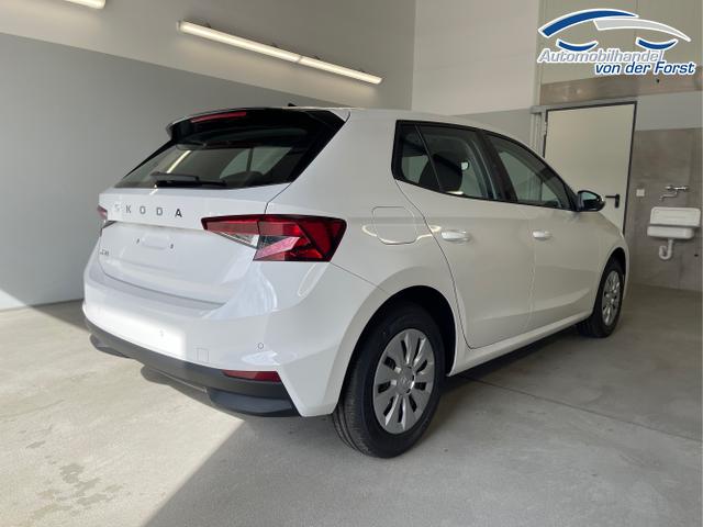 Skoda / Fabia / Weiß / / / 115PS Sitzheizung + App Connect