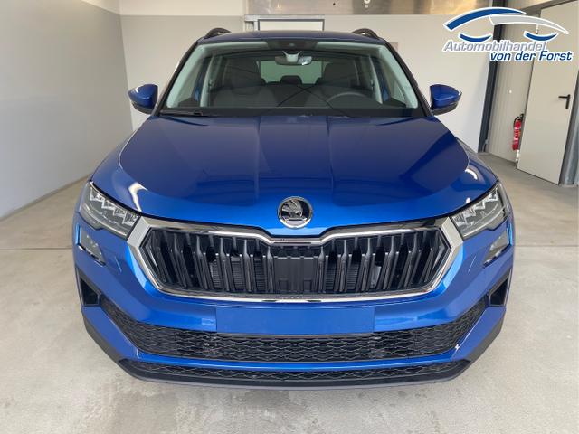 Skoda / Karoq / Blau / / / 150PS DSG AHK+Kessy