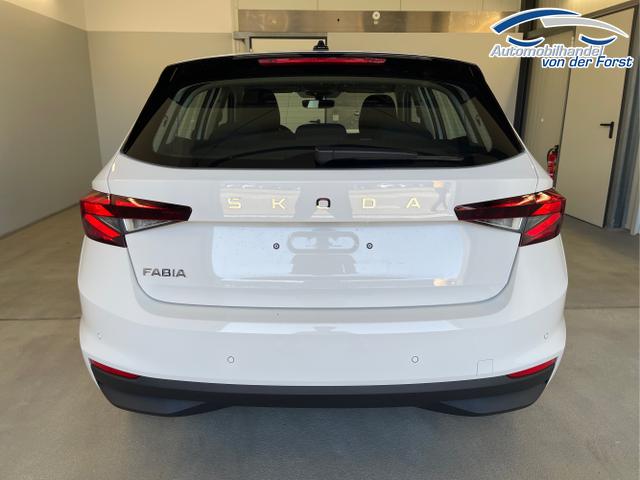 Skoda / Fabia / Weiß / / / 115PS App Connect