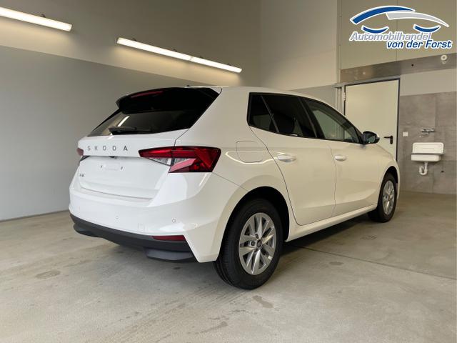 Skoda / Fabia / Weiß / / / 115PS DSG AHK+Kamera