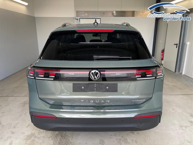 Volkswagen / Tiguan / Grün / / / eHybrid DSG 360°+Navi+Kessy+AHK
