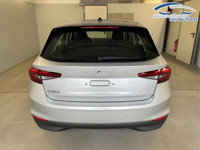 Skoda / Fabia / Silber / / / 95PS Sitzheizung+App-Connect