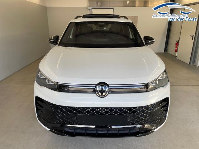 Volkswagen / Tiguan / Weiß / / / 193PS TDI 4M Black+AHK+Stdhz+360°+Leder+IQ.Light+Drive+HUD+Harman+Pano