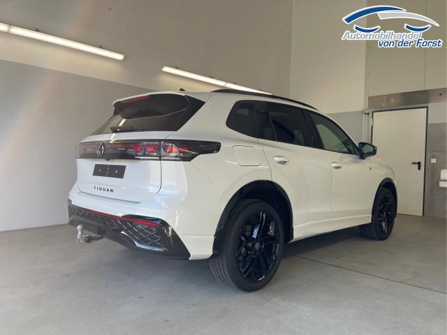 Volkswagen / Tiguan / Weiß / / / 193PS TDI 4M Black+AHK+Stdhz+360°+Leder+IQ.Light+Drive+HUD+Harman+Pano