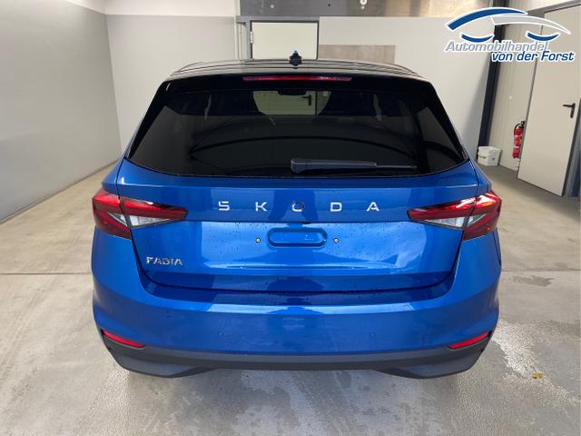 Skoda / Fabia / Blau / / / Selection 115PS DSG AHK+Dynamic+Kamera+Kessy+Alu16+Sitzheiz+Climatron+PDCvohi 