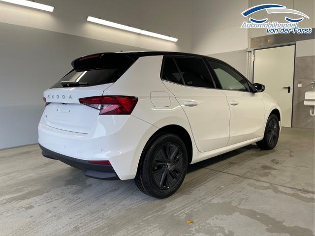 Skoda / Fabia / Weiß / / / 115PS DSG Dynamic+Kamera+Kessy+Alu16+Sitzheiz+Climatronic+PDCvo+hi