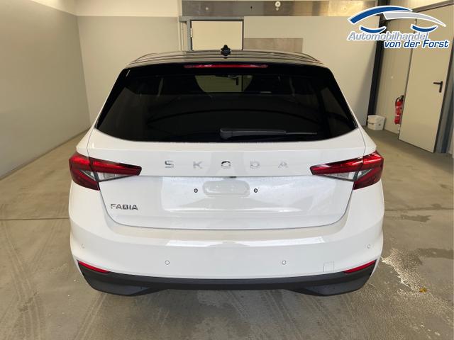 Skoda / Fabia / Weiß / / / 115PS DSG Dynamic+Kamera+Kessy+Alu16+Sitzheiz+Climatronic+PDCvo+hi