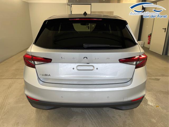 Skoda / Fabia / Blau / / / Selection 115PS DSG Dynamic+Kamera+Kessy+Alu16+Sitzheiz+Climatronic+PDCvo+hi 