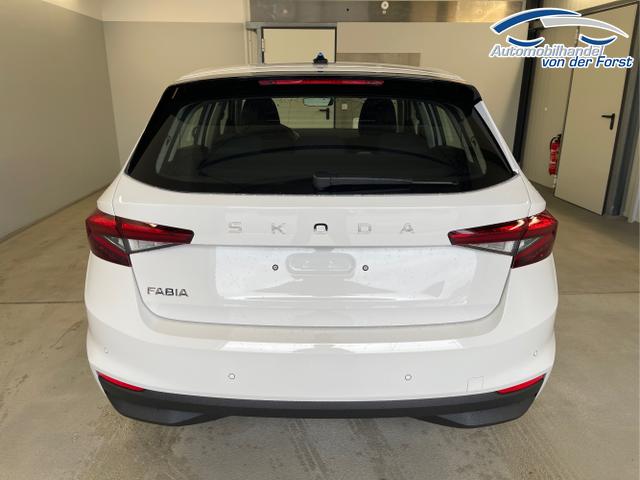 Skoda / Fabia / Weiß / / / 95PS Sitzheizung+4 Jahre Garantie
