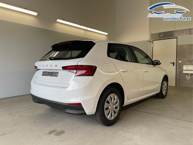 Skoda / Fabia / Weiß / / / 95PS Sitzheizung+App-Connect