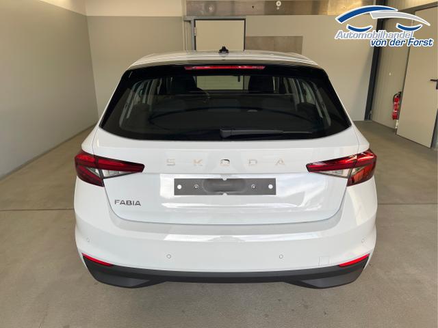 Skoda / Fabia / Weiß / / / 95PS Sitzheizung+App-Connect