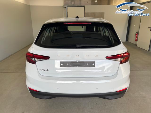 Skoda / Fabia / Weiß / / / 95PS Sitzheizung+App-Connect