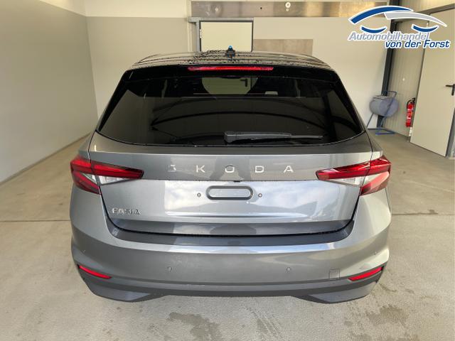 Skoda / Fabia / Grau / / / Selection 115PS DSG AHK+Dynamic+Kamera+Kessy+Alu16+Sitzheiz+Climatron+PDCvohi 