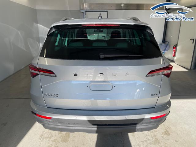 Skoda / Karoq / Silber / / / 150PS TDI DSG 4x4 AHK+Navi+ACC+Kamera+Sitzheiz+eHeck+GV5