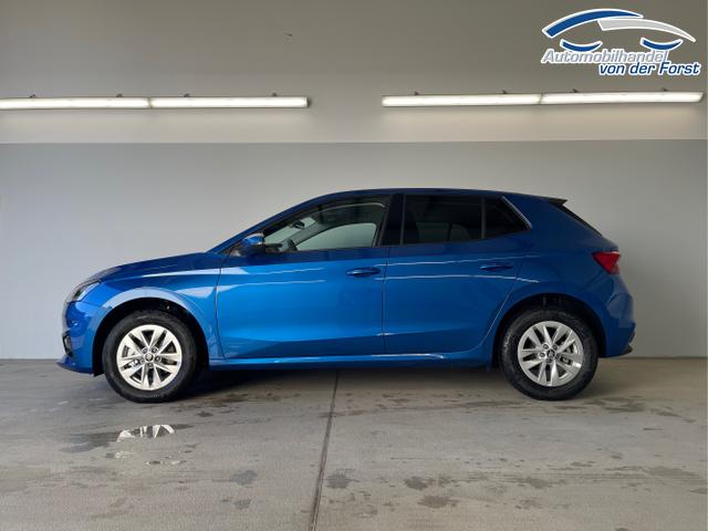 Skoda / Fabia / Blau / / / 115PS DSG Alu+AHK+Kessy+Kamera+GV5+Sitzheiz