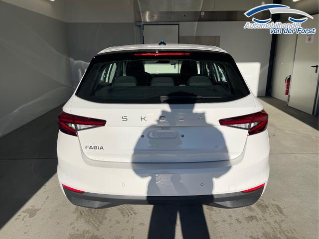 Skoda / Fabia / Wei&szlig; / / / 95PS Sitzheizung+Lenkradheizung+App-Connect+GRA+GVL+ParkPilot