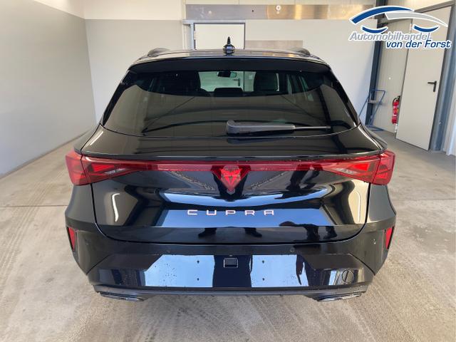 Cupra / Leon Sportstourer / Schwarz / / / 150PS TDI DSG AHK+Kamera+el. Heckklappe