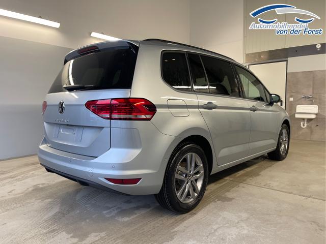 Volkswagen / Touran / Silber / / / 7Si+IQ.Light+TrailerAss+Cam