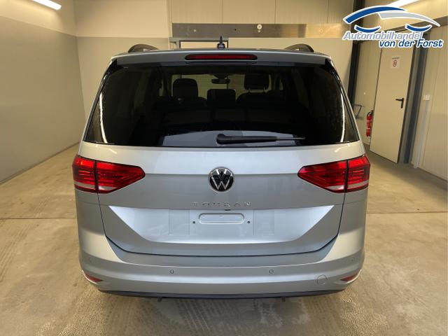 Volkswagen / Touran / Silber / / / 7Si+IQ.Light+TrailerAss+Cam