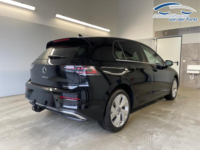Volkswagen / Golf / Schwarz / / / 1.5 eHybrid 150kW/204PS DSG IQ.Light+Navi+Travel Assist+HUD+Winterpaket