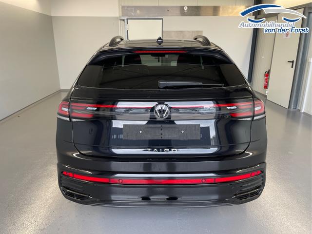 Volkswagen / Taigo / Schwarz / / / 150PS DSG Black Style+AHK